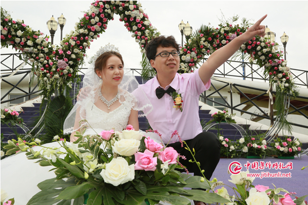北京集体婚礼策划灵感，五彩缤纷的花艺